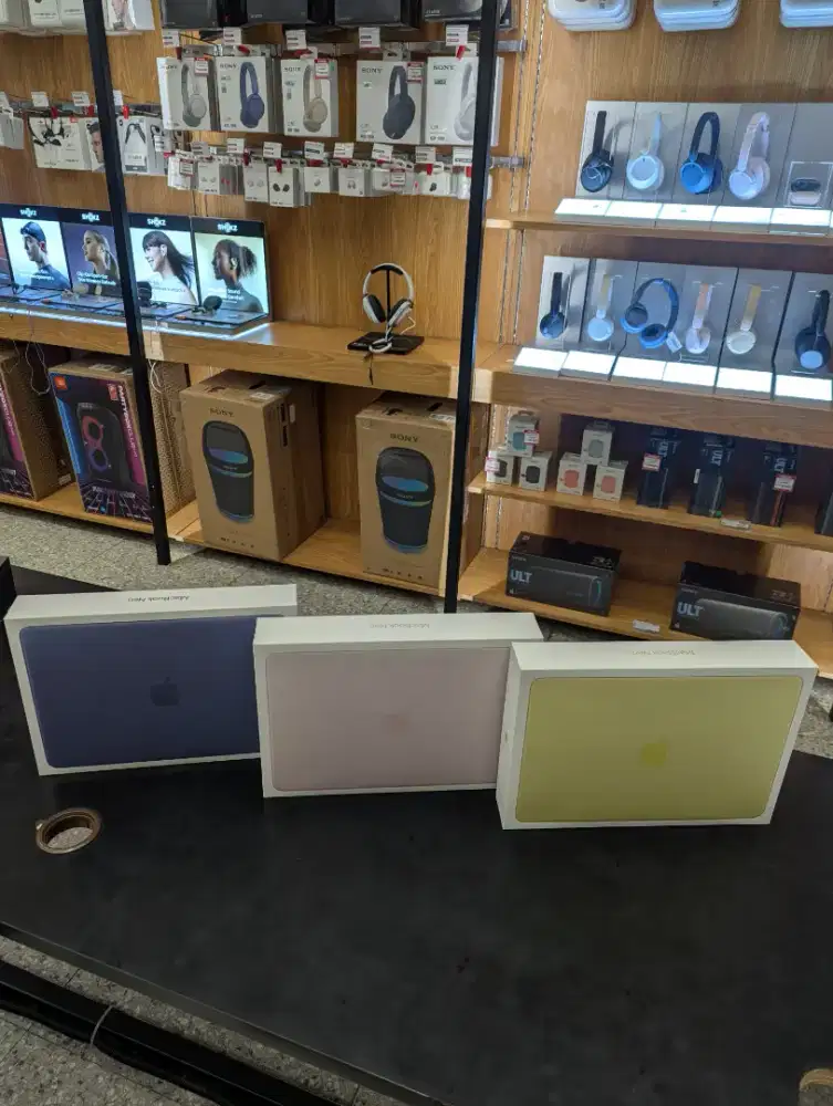 MacBook Neo All Warna
