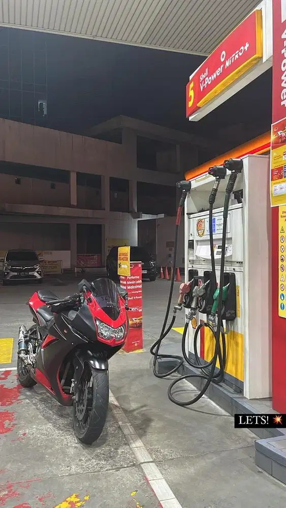 KAWASAKI NINJA KARBU 2012