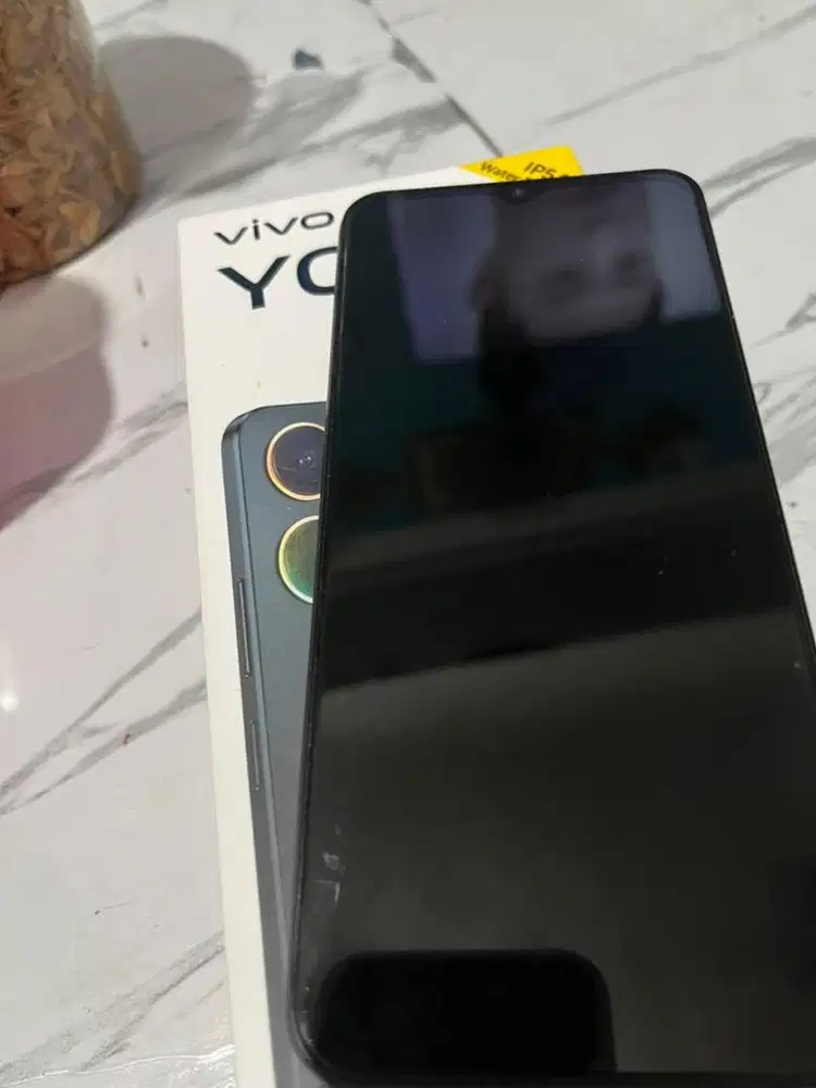 Dijual Hp Vivo kondisi sangat bagus baru pakai sebentar