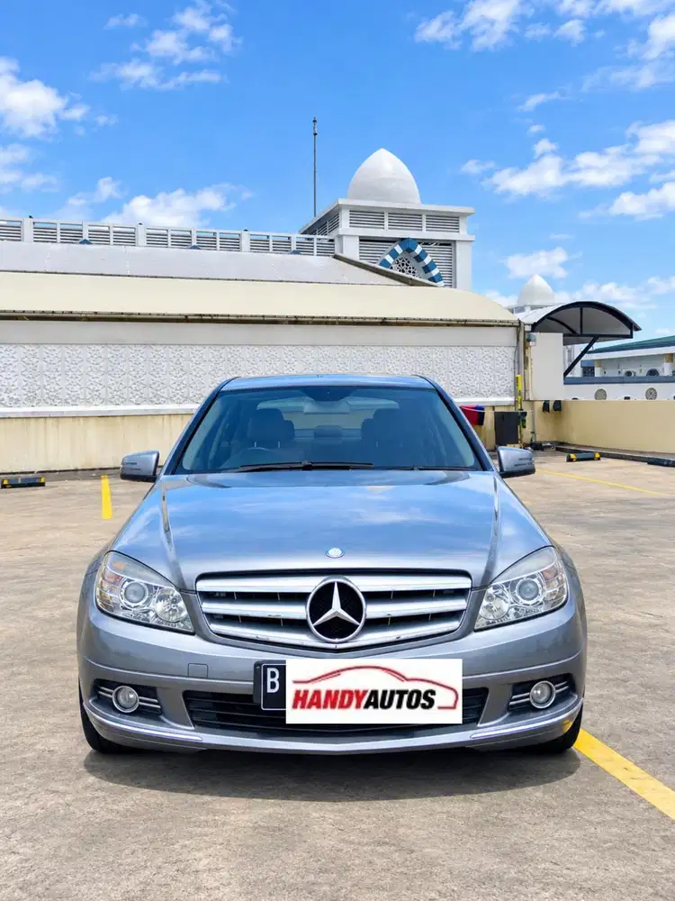 Mercedes Benz C200 CGI 2011 Automatic Abu-abu Metalik