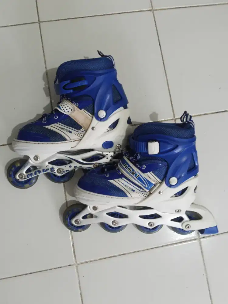 Sepatu roda anak