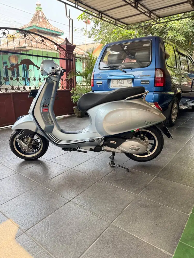 Jual Vespa Primavera S 150 Abs Low KM
