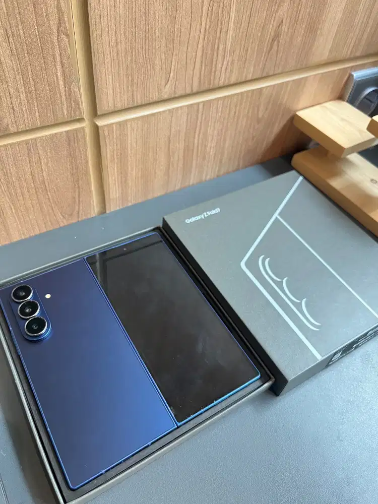 SAMSUNG Z FOLD 7 FOR SALE