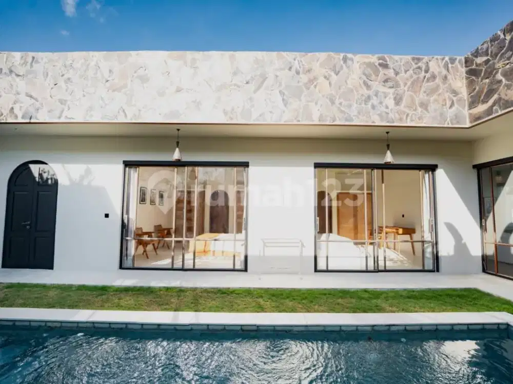 Villa Be Bop - Modern 2 Bedroom Tropical Villa Fully Furnished Near Canggu & Seminyak Bali