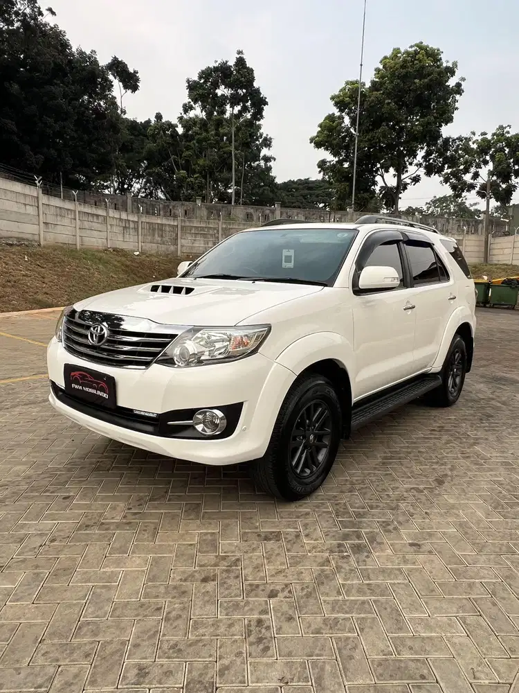 Toyota fortuner G VNT turbo matic diesel 2014 km low , sangat istimewa