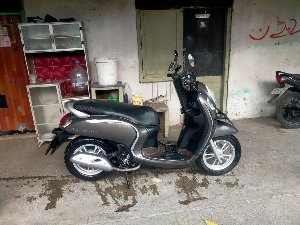 SCOOPY 2022 Original tangan pertama