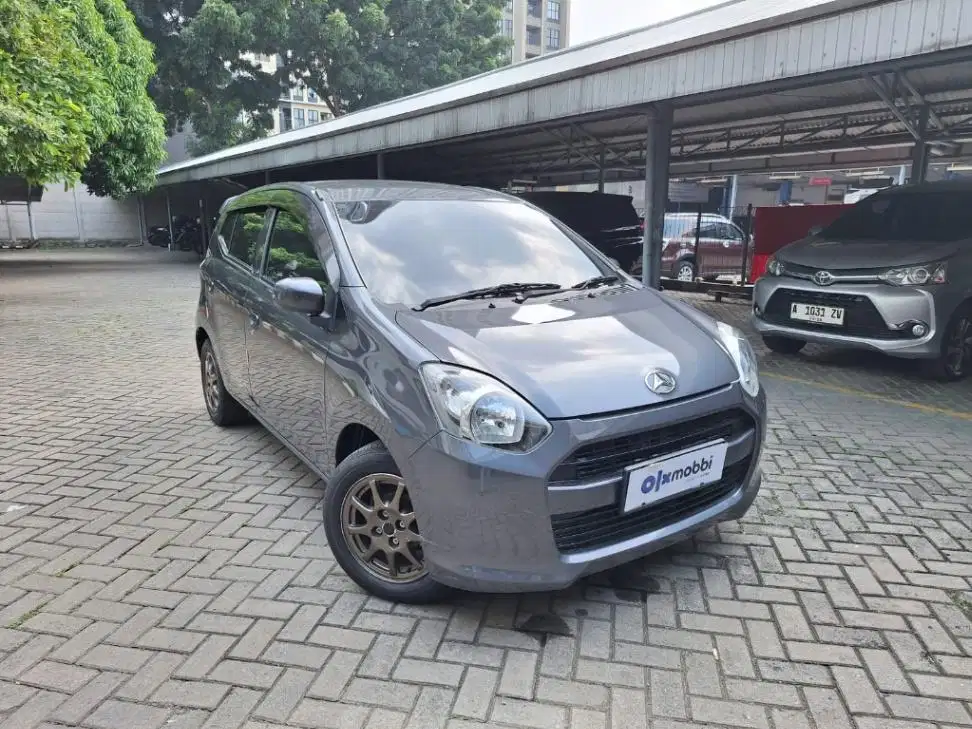 DP MURAH Daihatsu Ayla 1.0 M Bensin-MT 2015  CVBBD