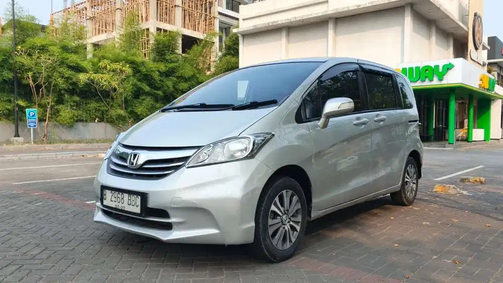 Honda Freed 2012 Bensin