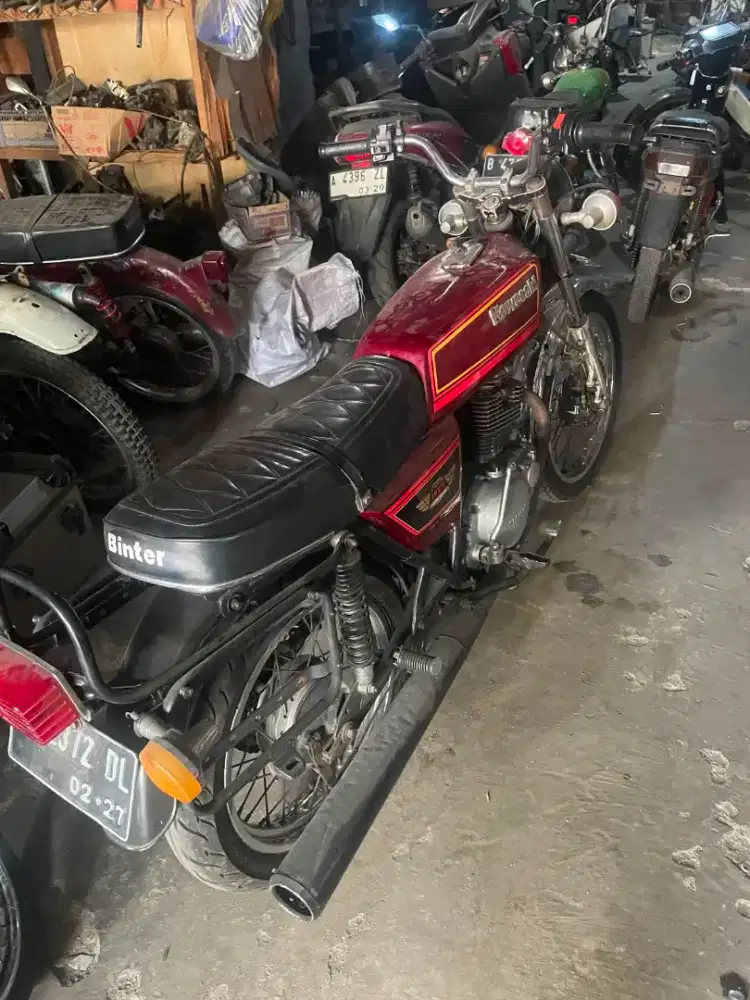 Motor clasic Kawasaki Binter mercy