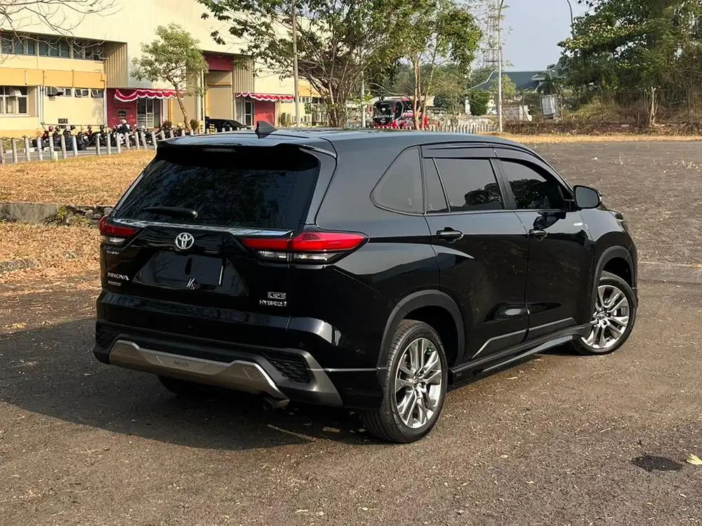 TOYOTA INNOVA ZENIX 2.0 Q HYBRID TSS MODELISTA  MATIC TAHUN 2025