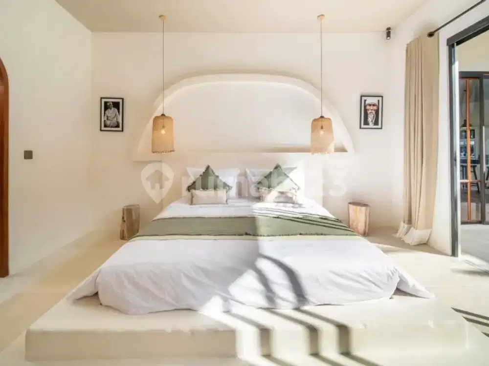 Villa Madisson - Modern Tropical 3 Bedroom Villa Fully Furnished Near Canggu Bali