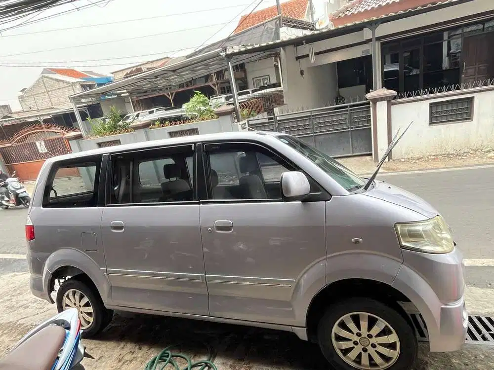 Suzuki APV 2009 Bensin