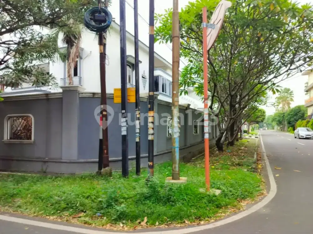 Rumah Huk Depan 2 Jalur Lebar dan Asri serta Tenang Dekat Jalur LRT