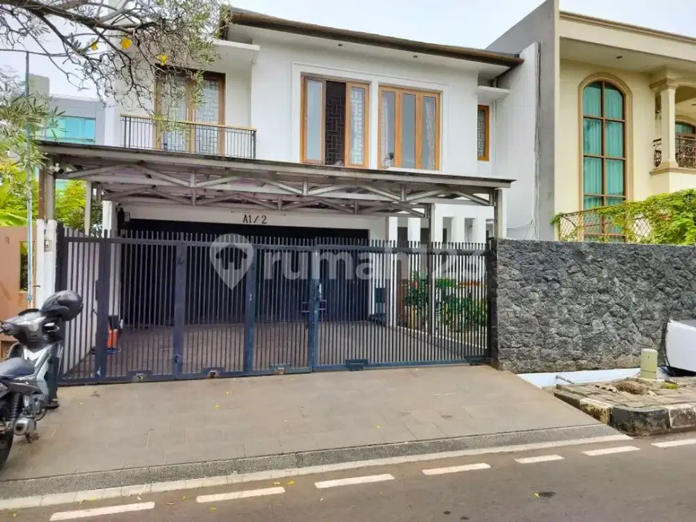 Rumah huk depan 2 jalur bebas bnjr dekat jl pemuda