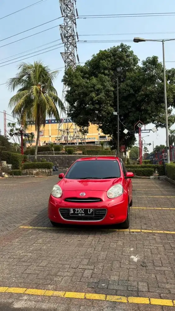 Nissan March 2012 Bensin