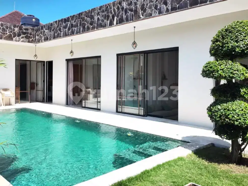 Villa Carioca - Modern Tropical 3 Bedroom Villa Near Canggu & Seminyak Bali