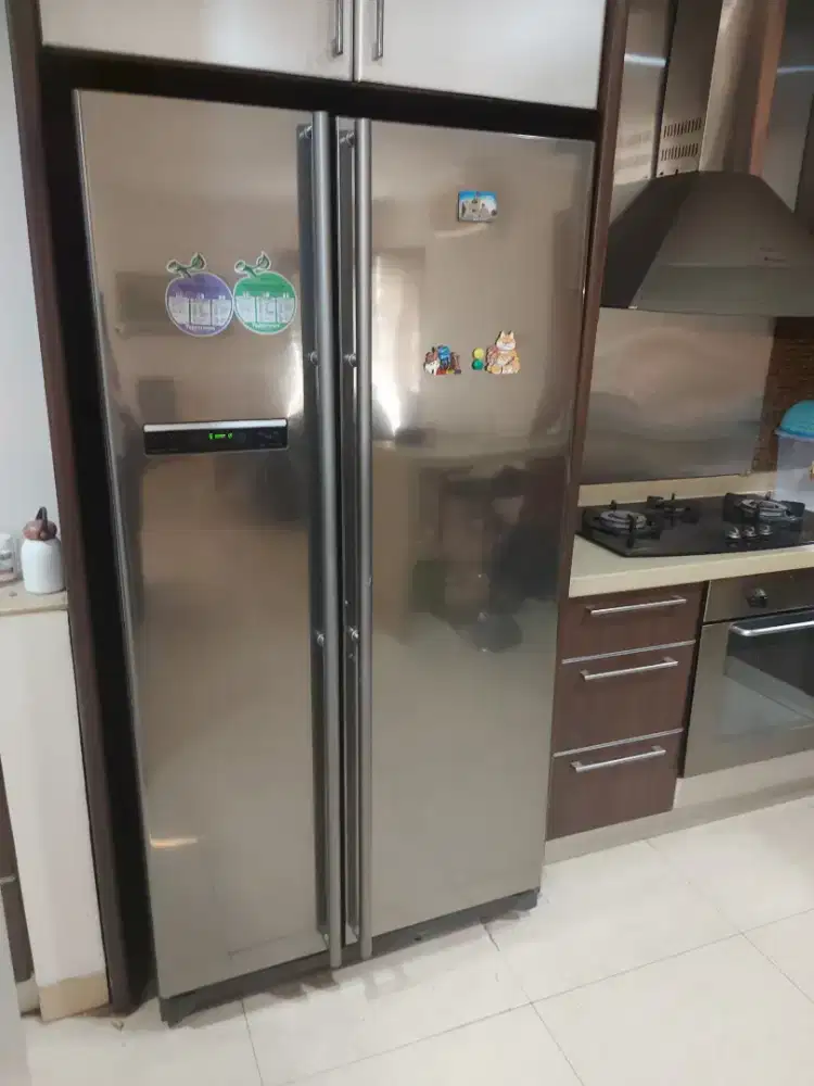 Dijual cepat Kulkas Side By Side

Samsung