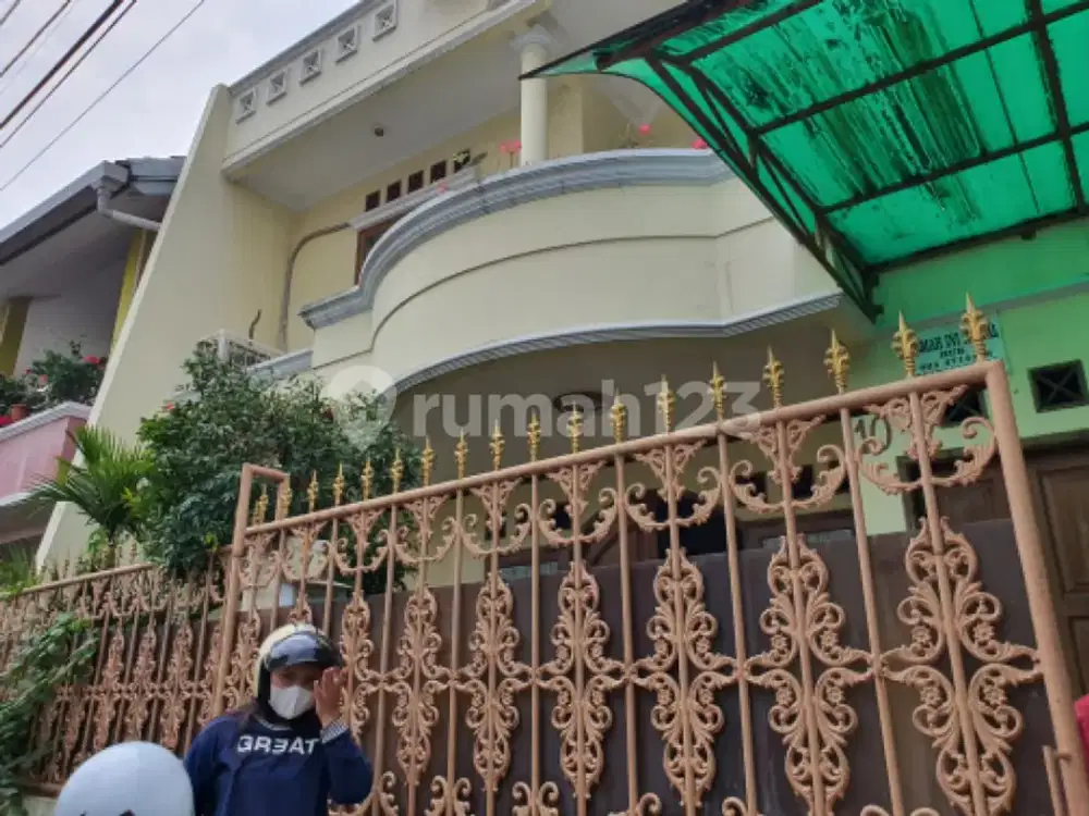 Rumah Mungil.jalan 1.Mbl.aman.dan Jarang Ada