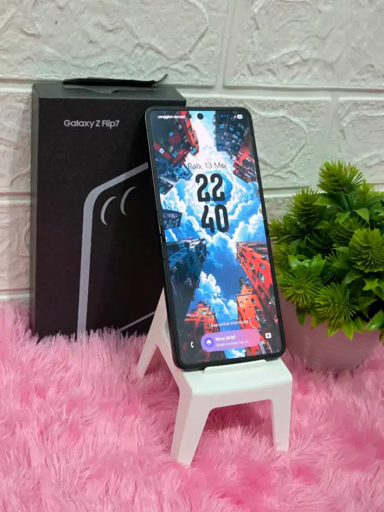 Galaxy Z Flip7 512Gb Hitam Istimewa Mulus