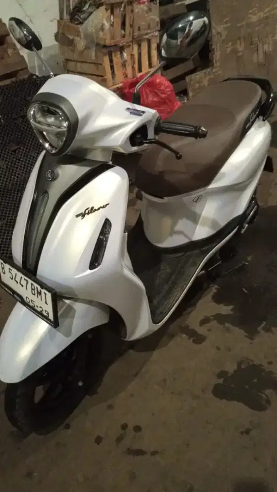 Di jual Yamaha grand Filano hybrid Lux putih ngambil tahun 2024