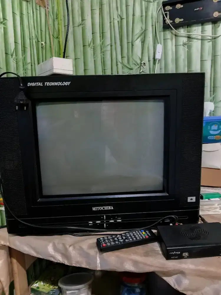Tv mitochiba 21 inc lengkap dengan stb+antena