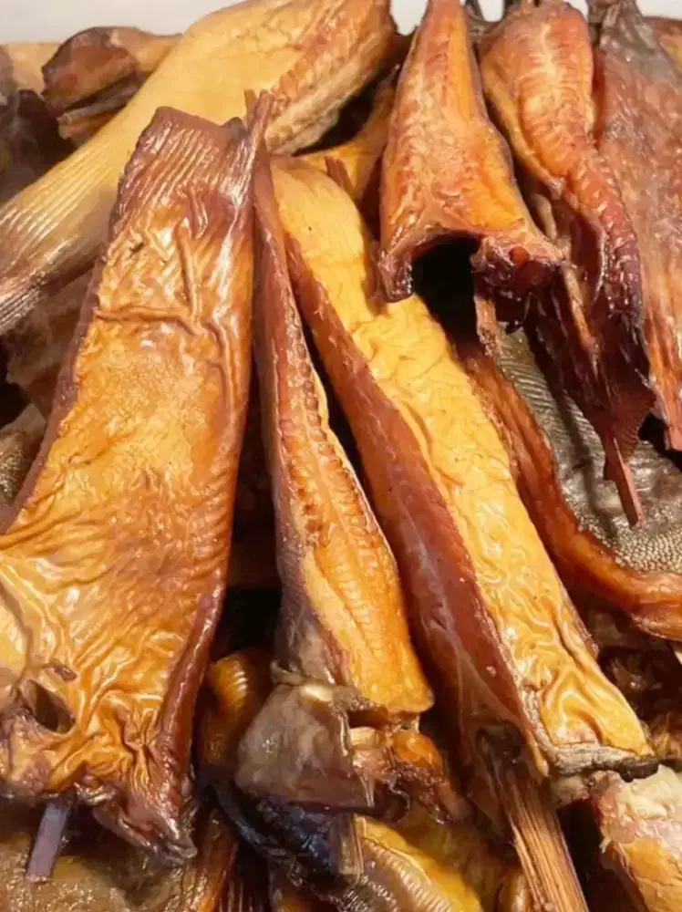 Ikan mangut pari asap