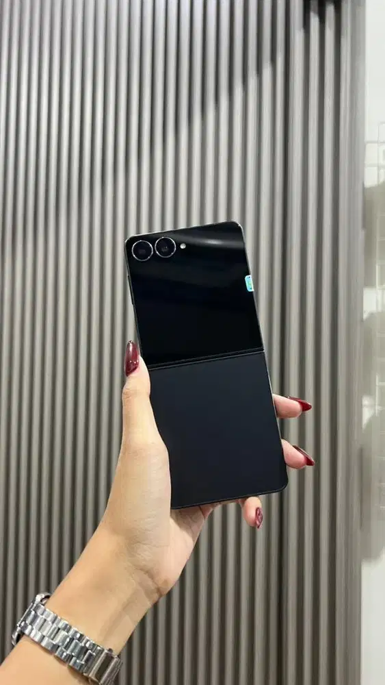 Samsung Z Flip 12/256GB SEIN RESMI