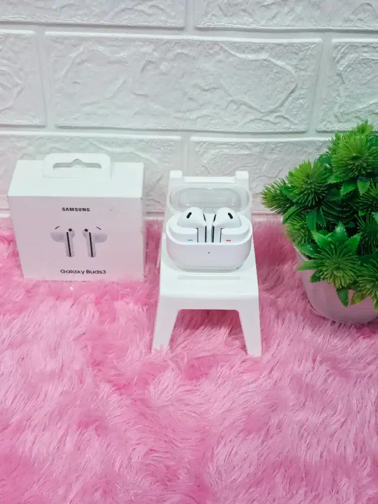 Galaxy Buds 3 Putih Mulus Fullset