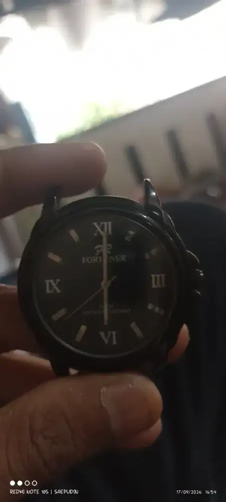 Jam tangan pria