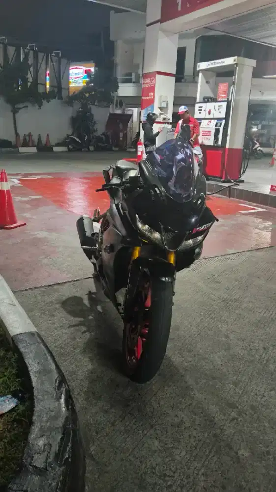 for sell r15 v3