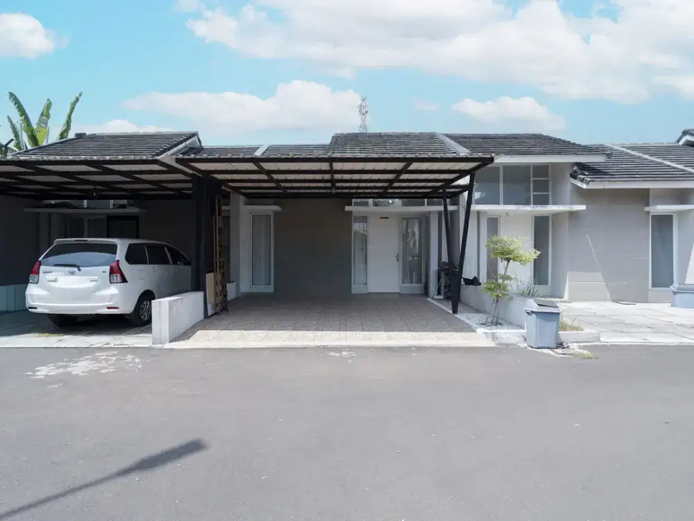 Rumah 15 Menit ke Mall Paradise Walk Serpong SHM Hadap Utara J-54680