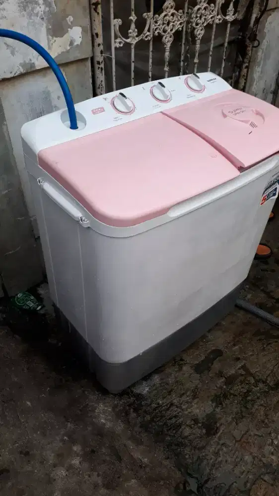 Mesin cuci sanken japan 2 tabung 8kg