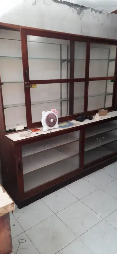 Lemari Jati Bekas Apotek