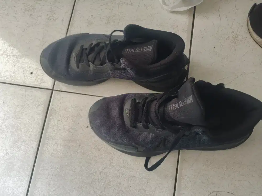 Nike renew elevate 3 bekas