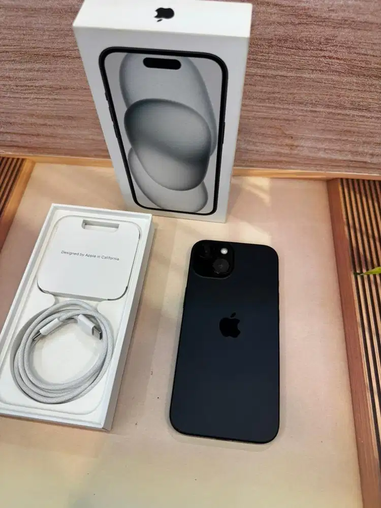 iPhone 15 256GB Black Ex iBox BH 76% Lengkap