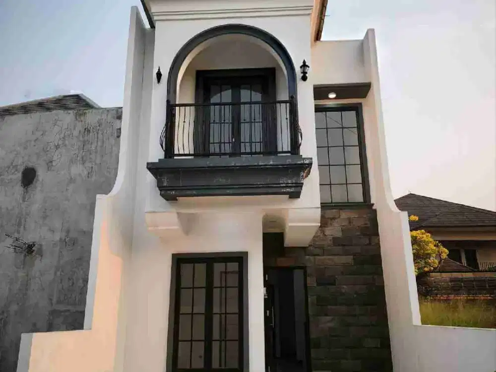 Dijual Rumah 2 Lantai American Classic Murah Strategis Cibinong