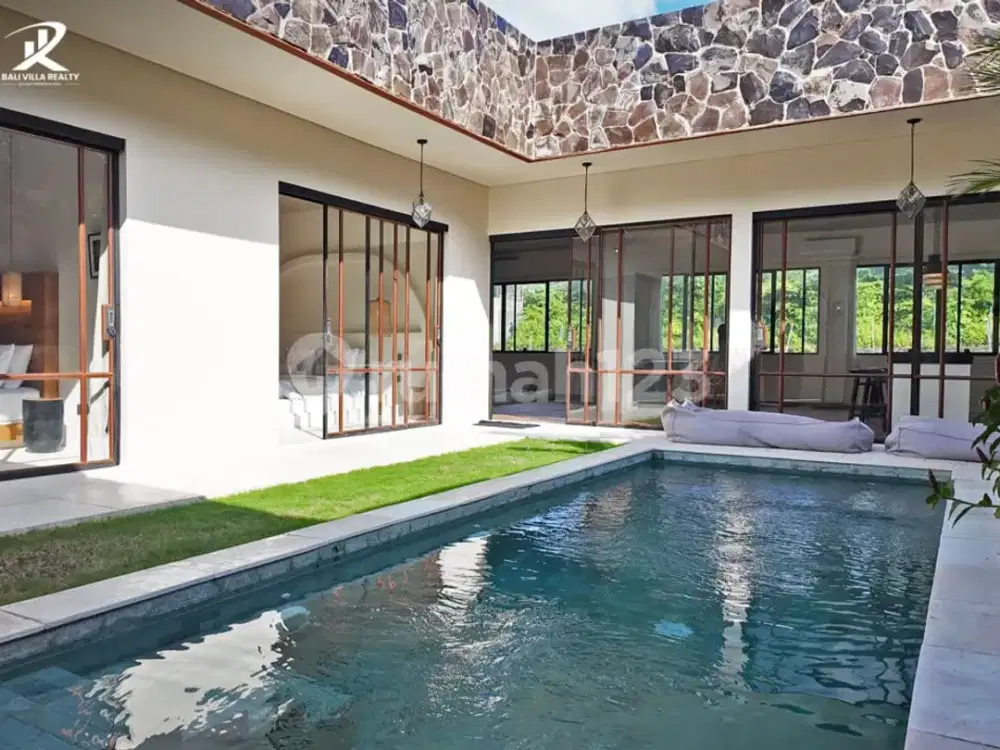 Villa Flamenco - Modern Tropical 3 Bedroom Villa Fully Furnished Near Canggu & Seminyak Bali