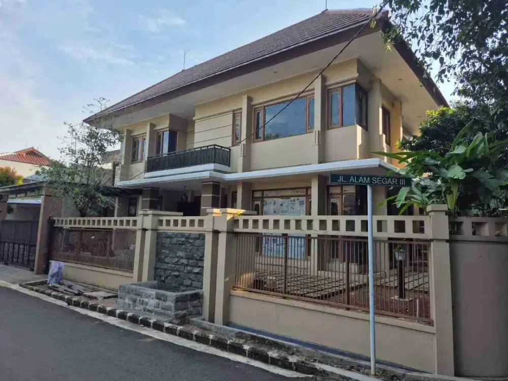JUAL CEPAT
RUMAH BARU RENOVASI LUXURY  HOOK PONDOK INDAH DEPAN TAMAN