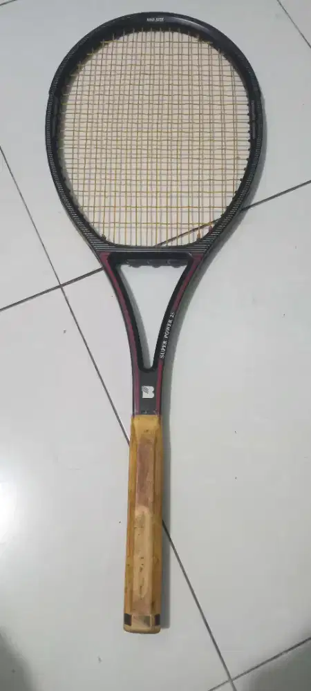 Raket padel masih bagus jual murah ajah