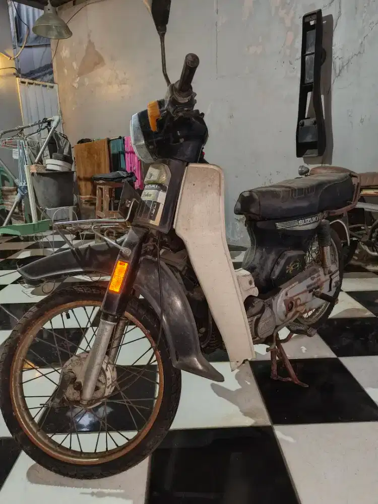 Suzuki suzuki rc 100