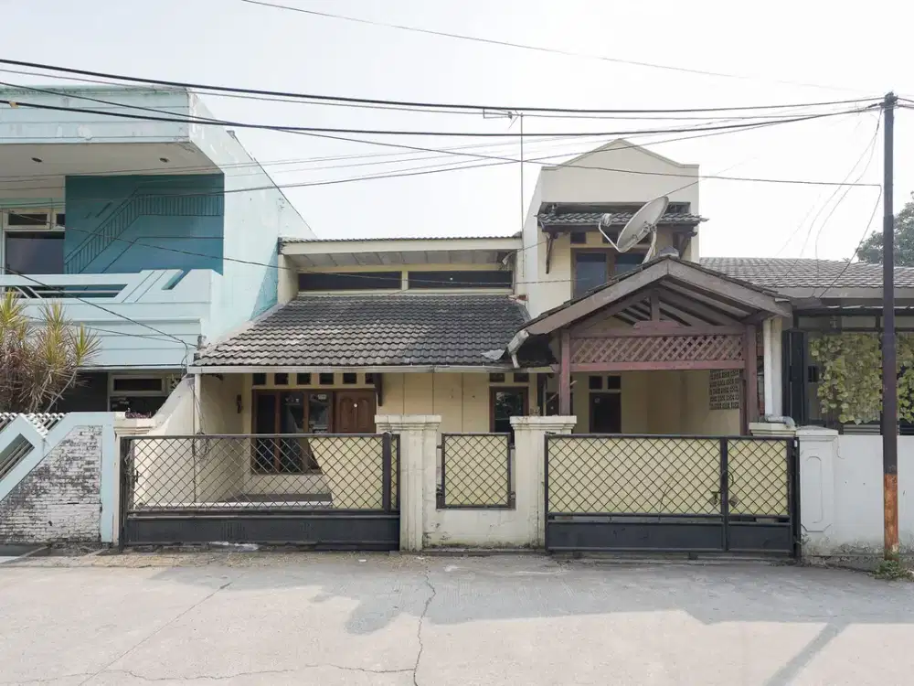 Rumah LT 135 Hadap Selatan 13 Menit ke Mitra Keluarga Bekasi J-56012