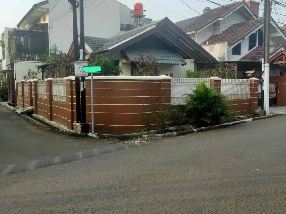 Rumah Hook hitung tanah di Komplek Pertamina Pondok Ranji Tangsel