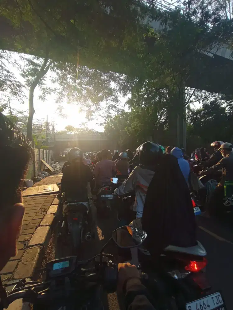 Cari partner kerja