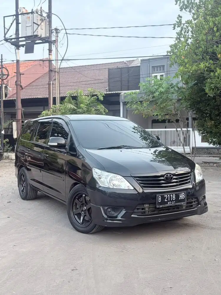 Innova 2012 G diesel matic low odo modif