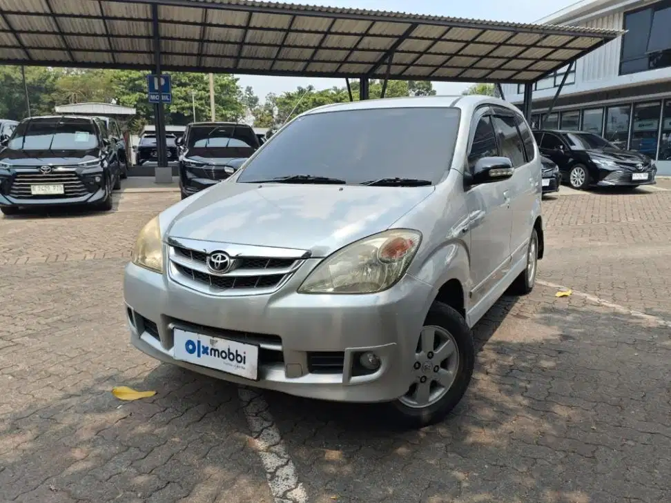 KM Rendah - Toyota Avanza 1.3 G Bensin-MT 2011