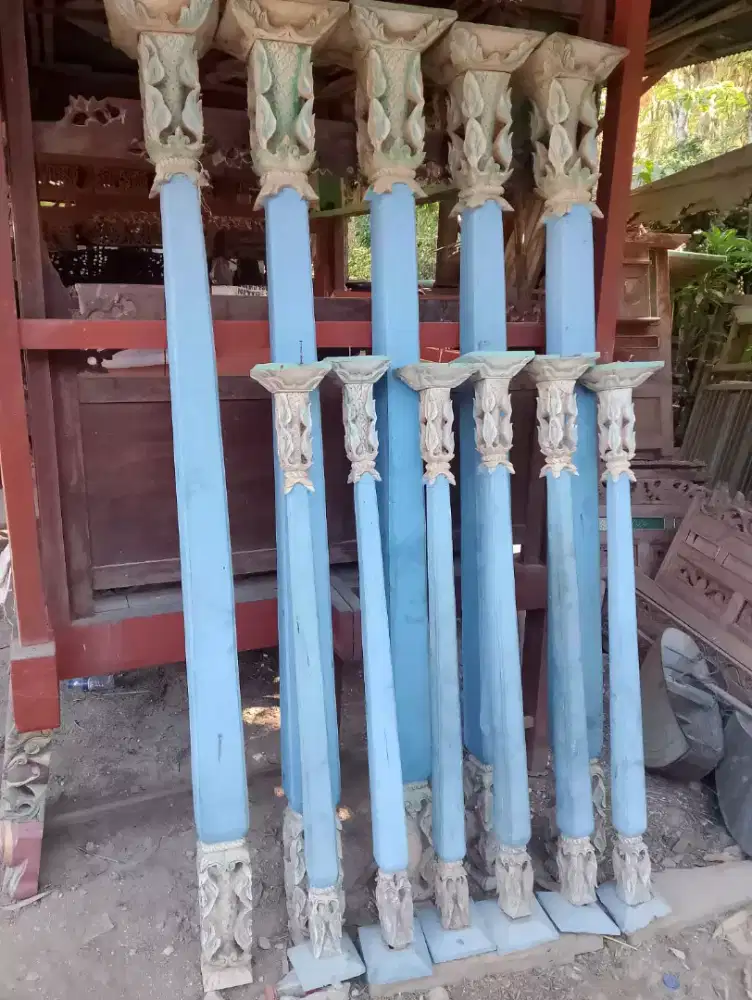 Cagak terasuntuk rumah klasik