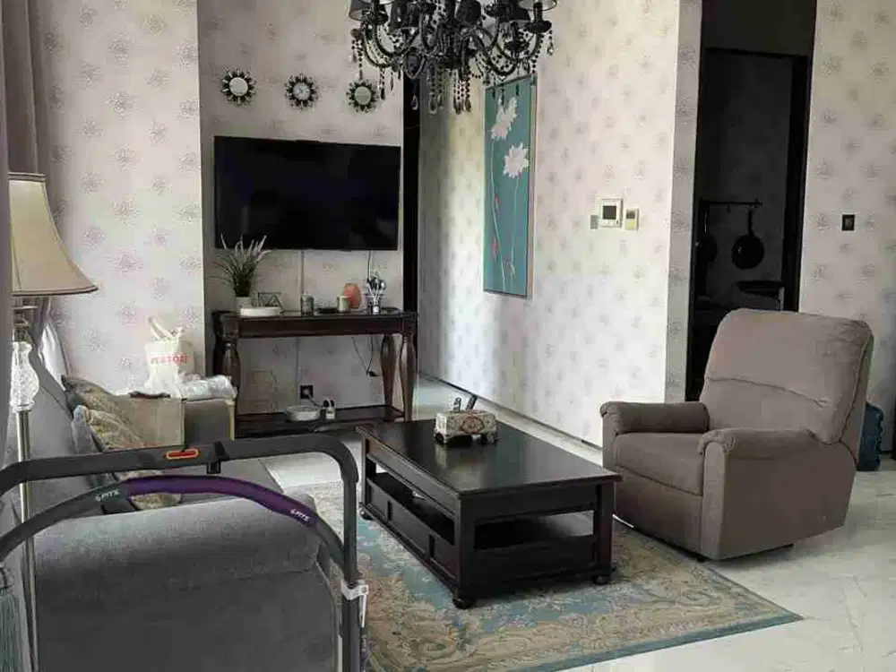 DI JUAL CEPAT, BU! Apartement Senopati Suites, 2Br 2Bt Full Furnished