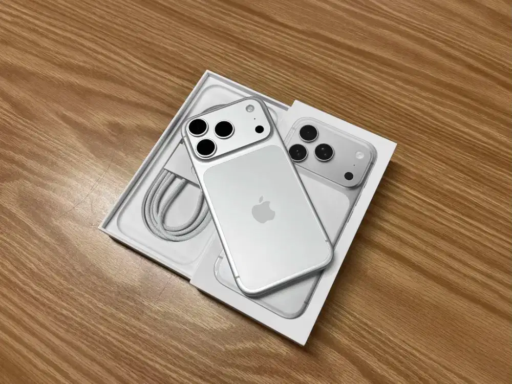 iPhone 17 Pro Max silver bisa cicillan home