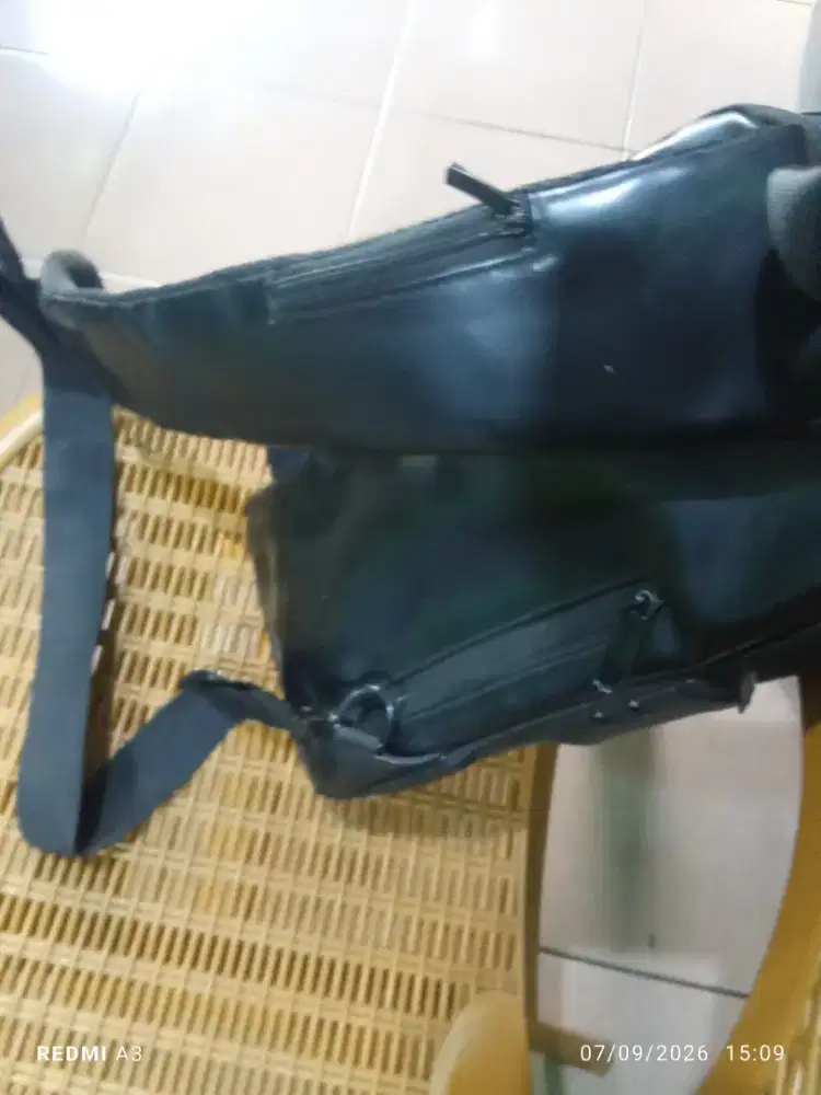 Tas slempang pria bagus