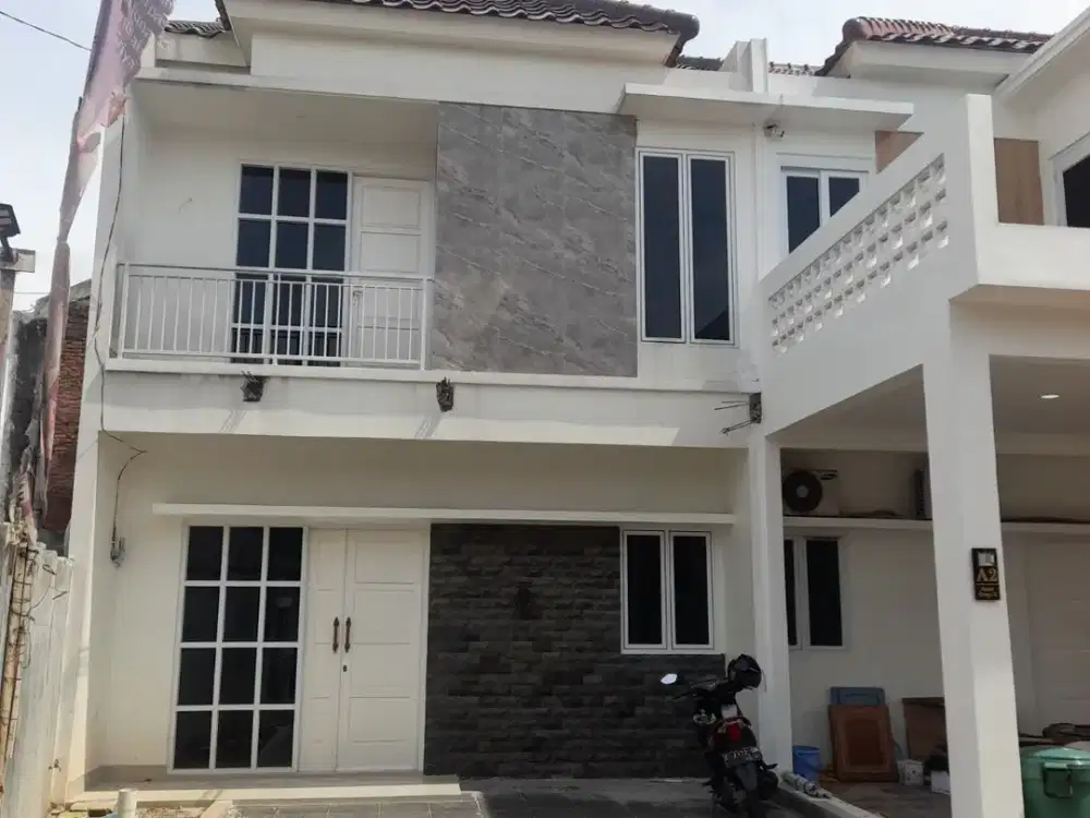 Rumah mewah 2lantai full bata merah dekat stasiun LRT Jatibening
